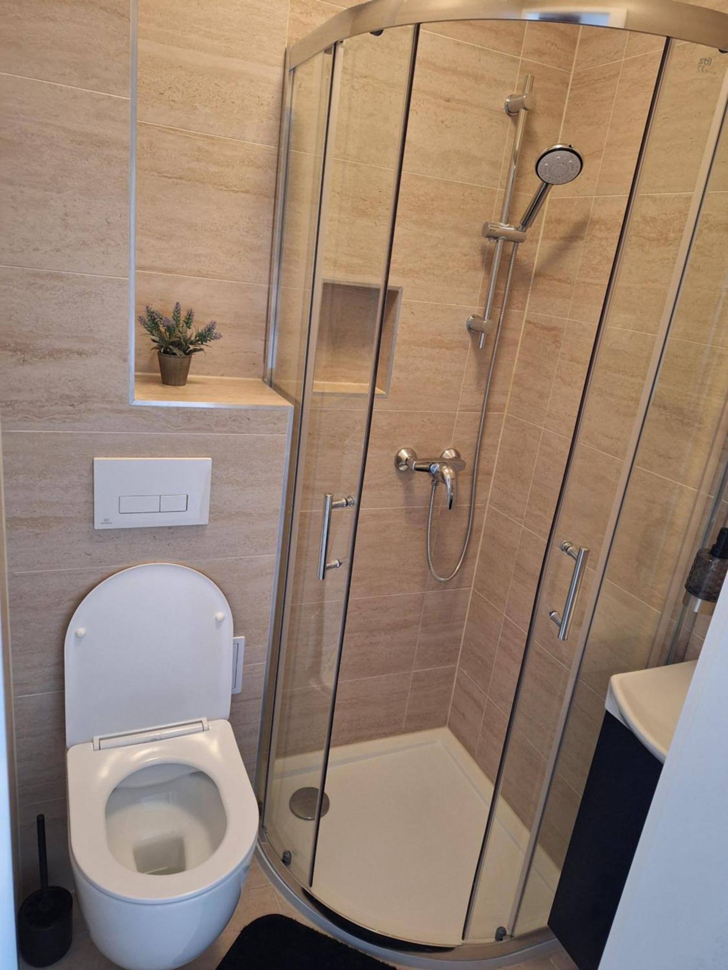 Apartments Romana Слатине Екстер'єр фото