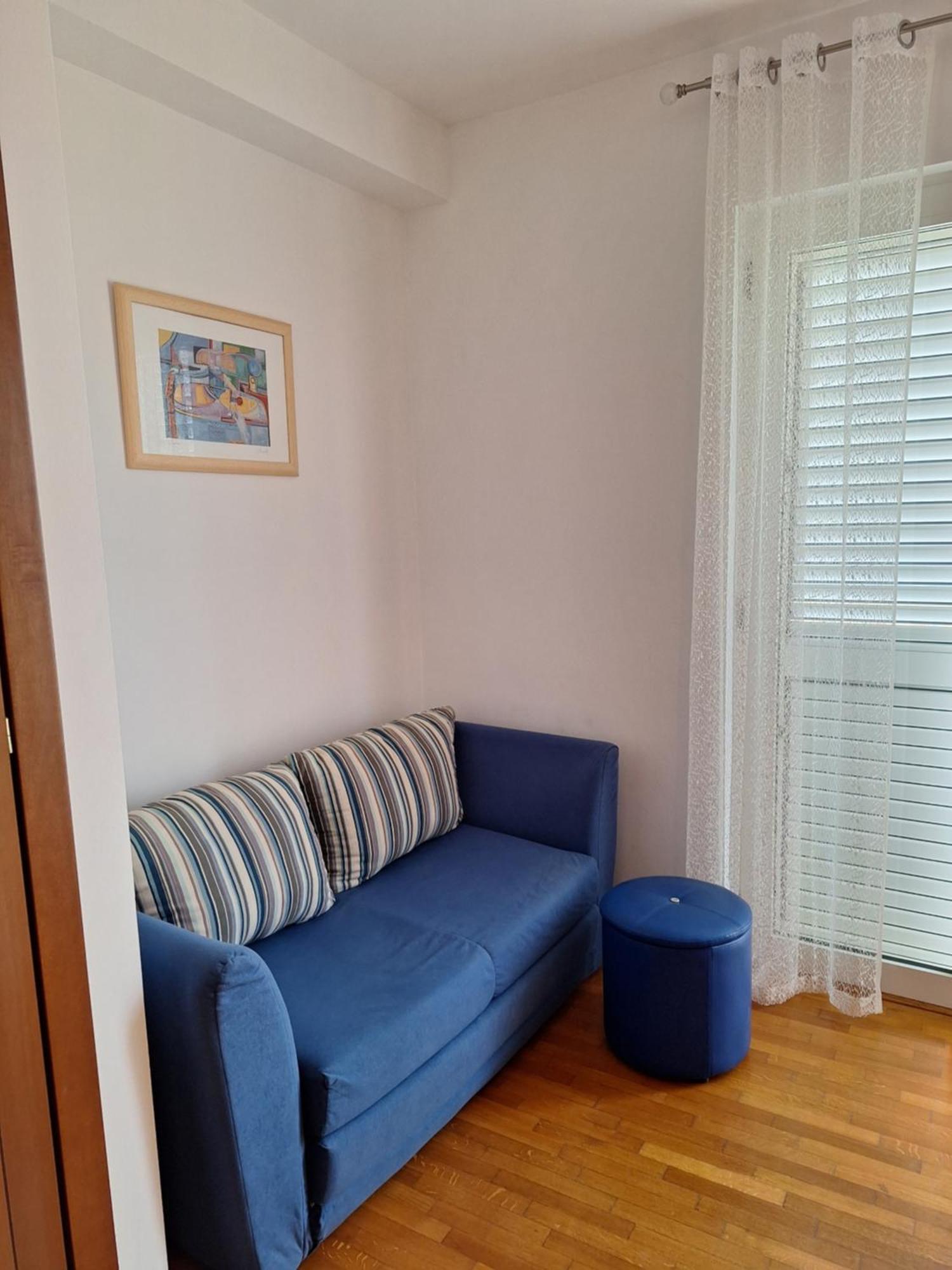 Apartments Romana Слатине Екстер'єр фото