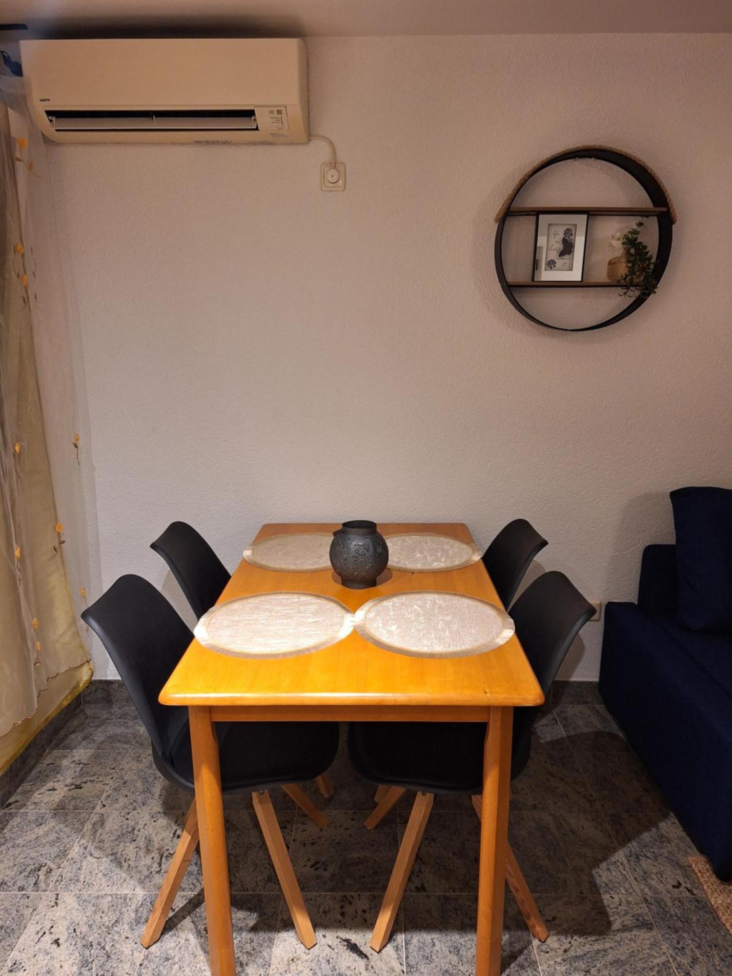 Apartments Romana Слатине Екстер'єр фото