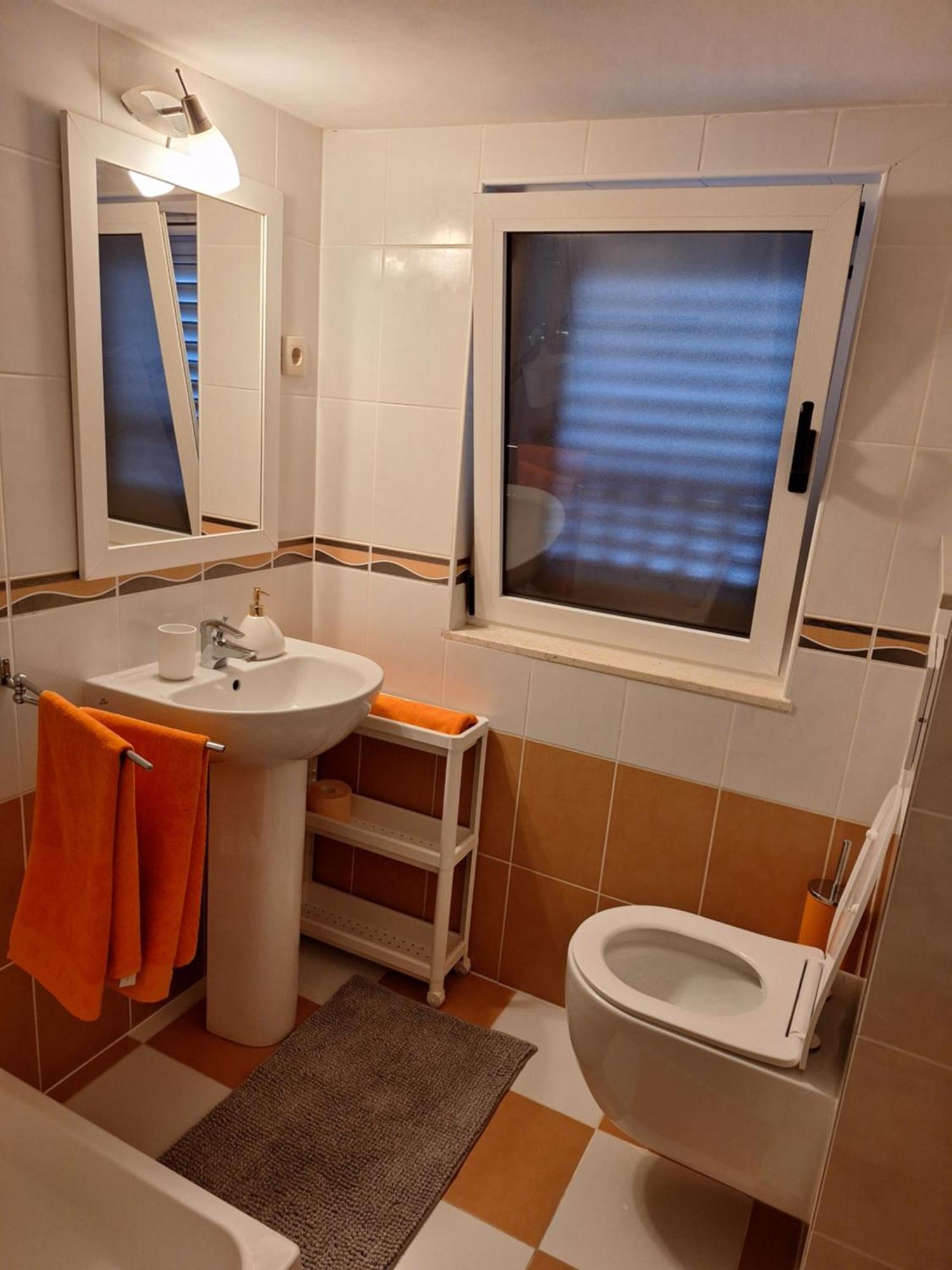 Apartments Romana Слатине Екстер'єр фото