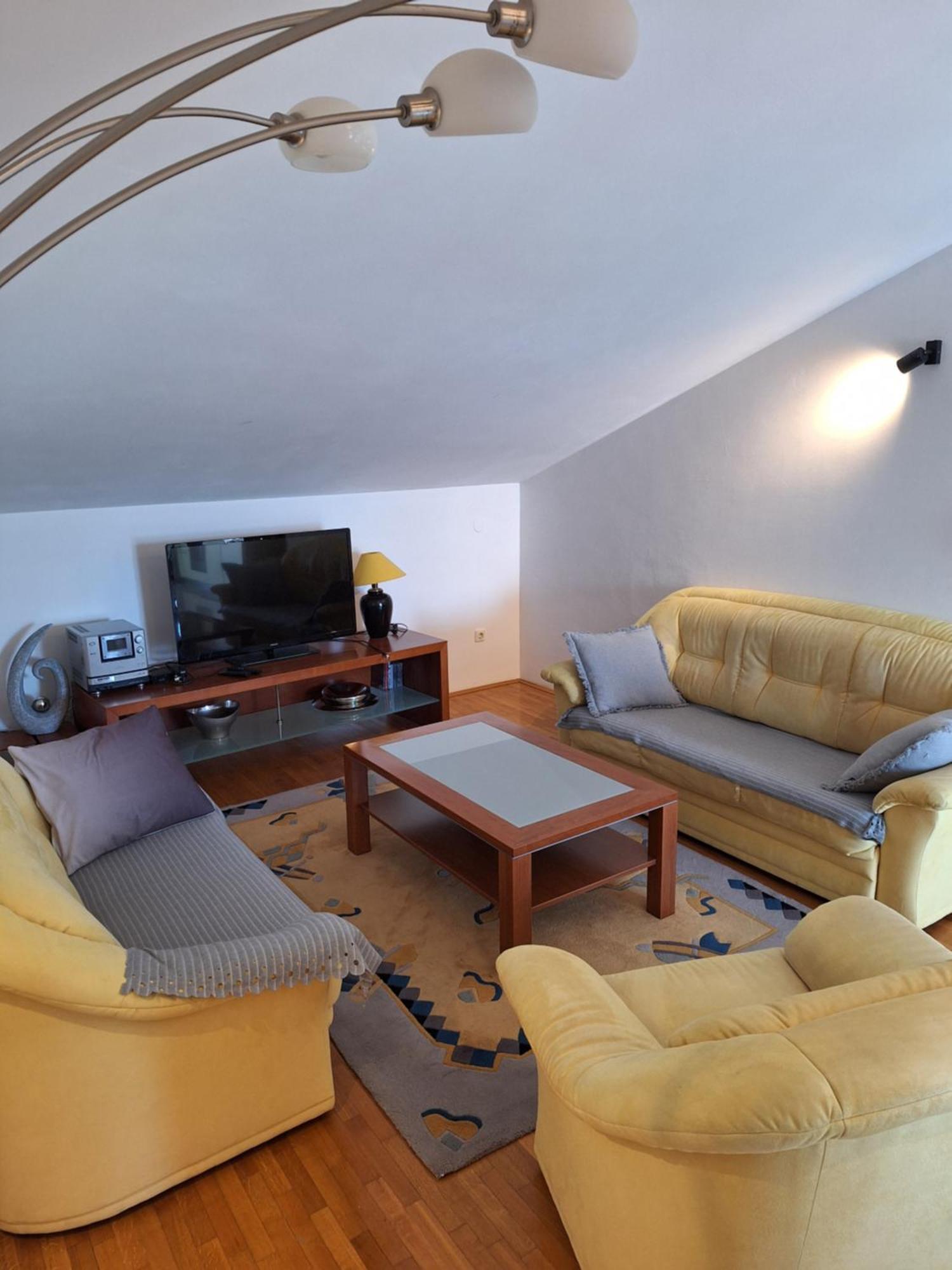 Apartments Romana Слатине Екстер'єр фото